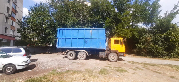 Основно почистване на тавани и мазета. Предпазване и обезпаризитяване на асансьорни кабини